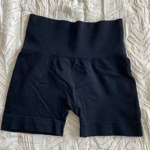 SET ACTIVE Sculptflex Bike Shorts in Black